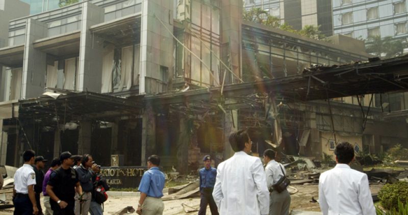 Barack Obama condena los atentados de Indonesia