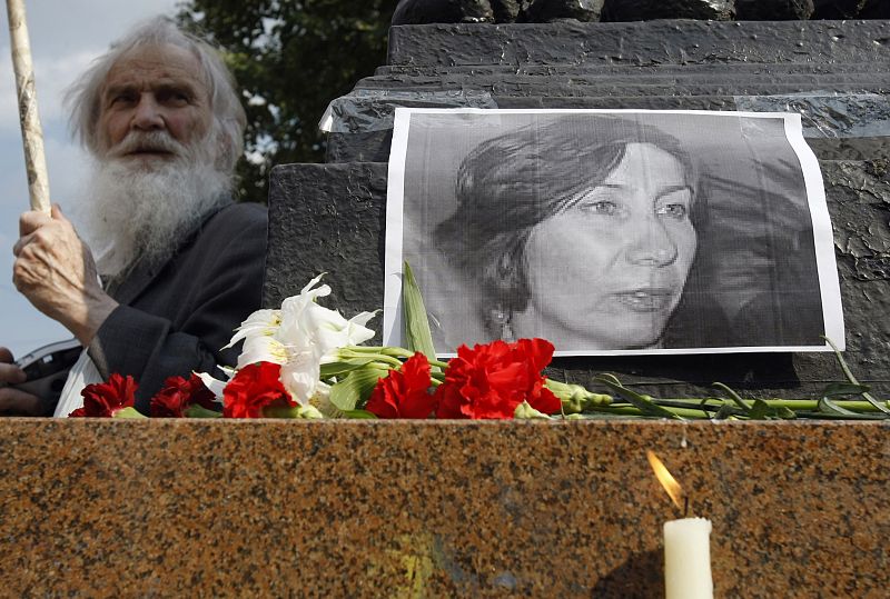 La ONG de la activista asesinada Natalia Estemirova se retira de Chechenia