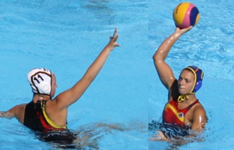Las chicas del waterpolo debutan con victoria