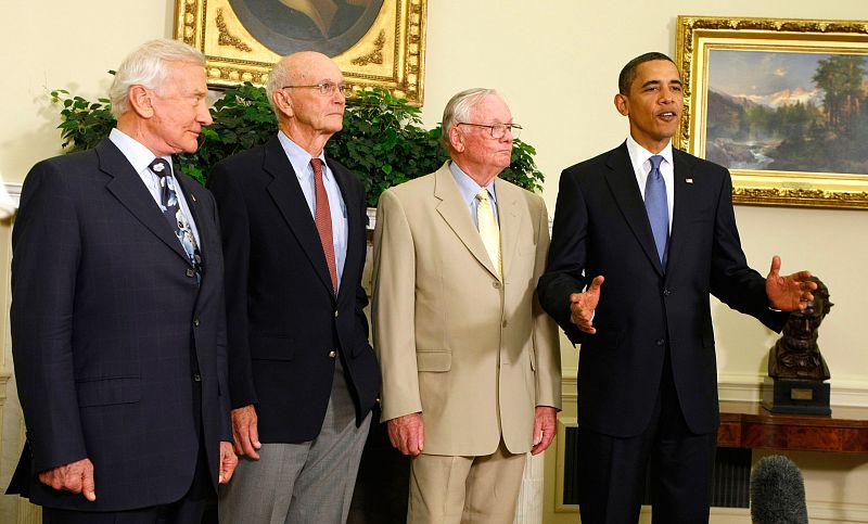 Obama recibe a los astronautas del Apollo 11 en el 40 aniversario de la llegada a la Luna