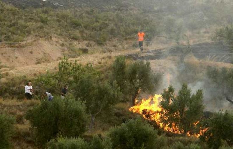 Un trabajador fallece en las labores de extinción de un incendio en Teruel