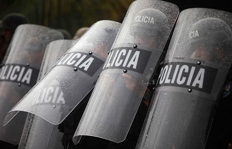 Honduras cierra la frontera con Nicaragua ante la inminente llegada de Zelaya