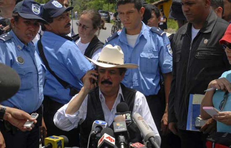 Críticas internacionales por el regreso de Zelaya a Honduras