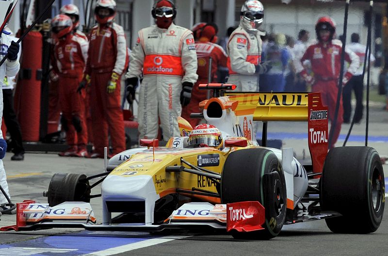 Alonso no correrá en Valencia por una sanción a Renault