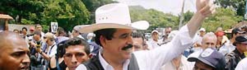 Zelaya vuelve a la frontera de Nicaragua para preparar su tercer regreso a Honduras