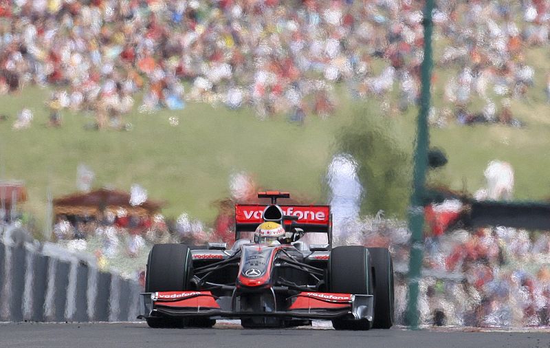 Hamilton triunfa en Hungaroring