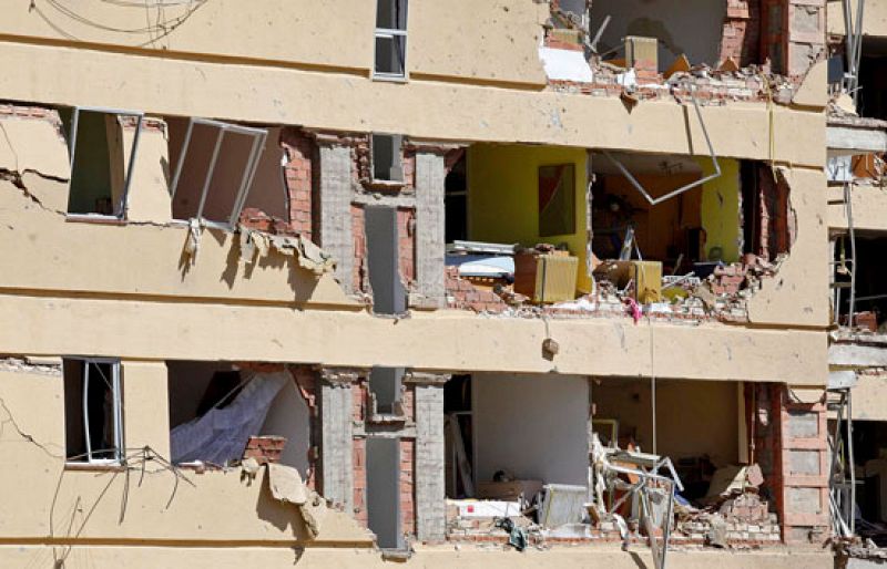 Los peritos evalúan los daños en la casa cuartel de Burgos