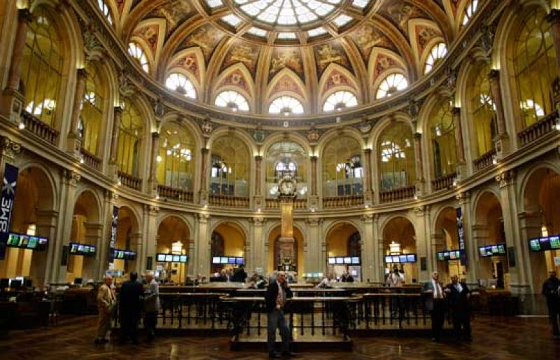 La Bolsa sube un 2% y logra un nuevo máximo anual cerca de los 10.900 puntos