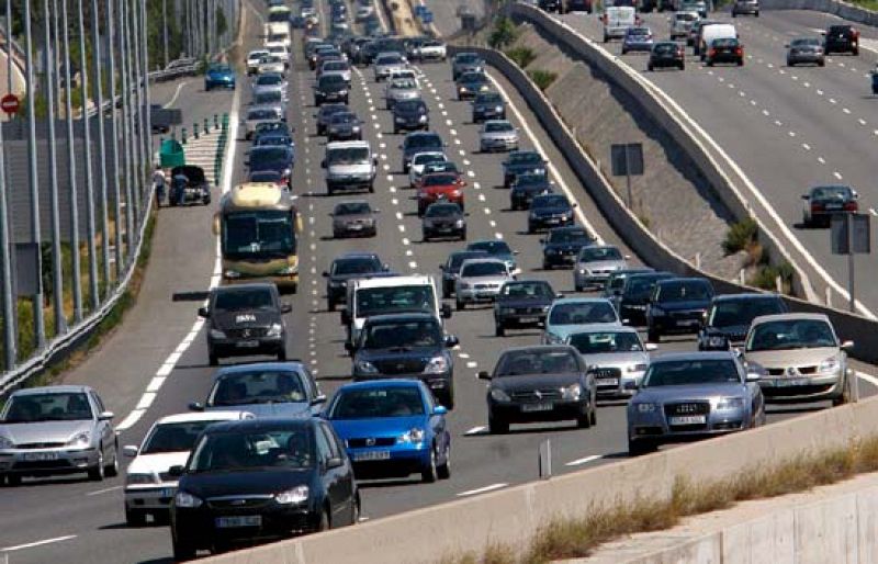 Normalidad en las carreteras en la principal operación salida del verano