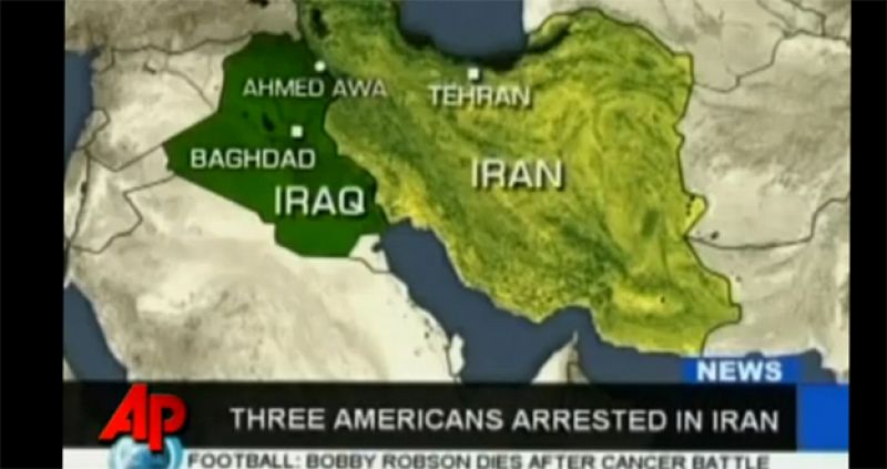 Los estadounidenses detenidos en Irán son interrogados, mientras Teherán les considera militares