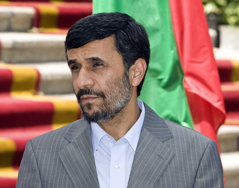 Ahmadineyad no tiene quien le escriba