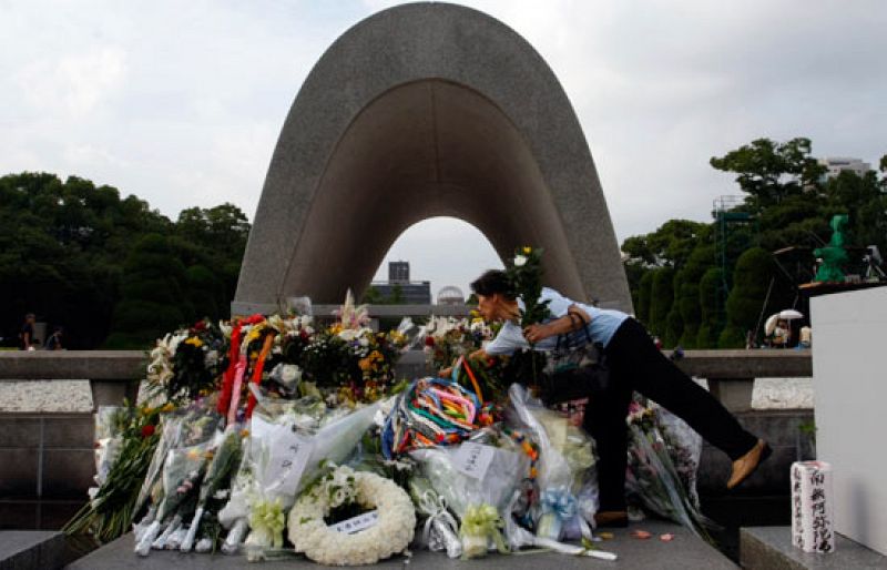 Hiroshima pide abolir las armas nucleares en el 64 aniversario de la bomba atómica