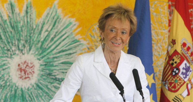 De la Vega aclara que su padre no fue "un alto cargo del franquismo"