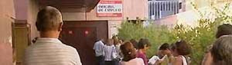 El desempleo se cebará después del verano con los fijos y los autónomos, según un informe