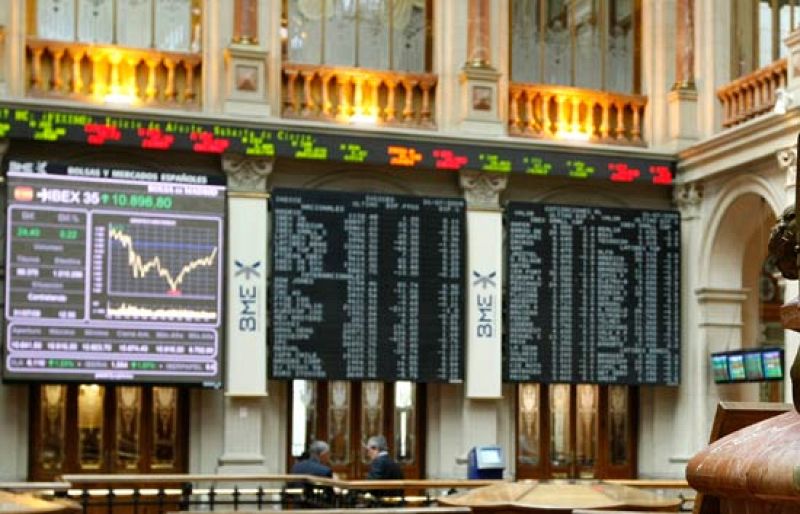 La Bolsa marca un nuevo máximo anual tras subir un 1,59% y se acerca a los 11.000 puntos