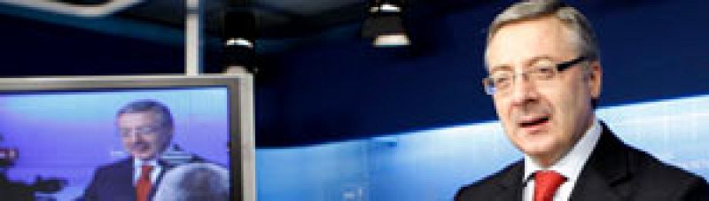 Blanco dice que "se esforzará en informar mejor sobre los 420 euros", que el PP califica de "engaño"