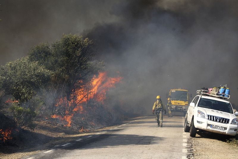 Controlados los dos incendios originados en las provincias de Salamanca y Ávila