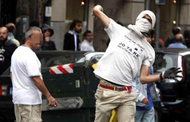 Tres detenidos en Bilbao tras altercados por la prohibición de una manifestación