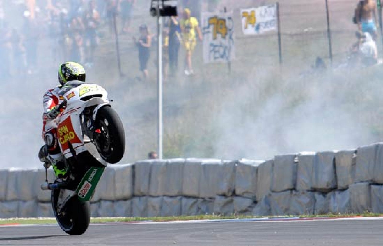 Toni Elías se ha quedado sin equipo para el año que viene. ¿Es justa la situación en la que se encuentra? ¿Es que no merece algo más?