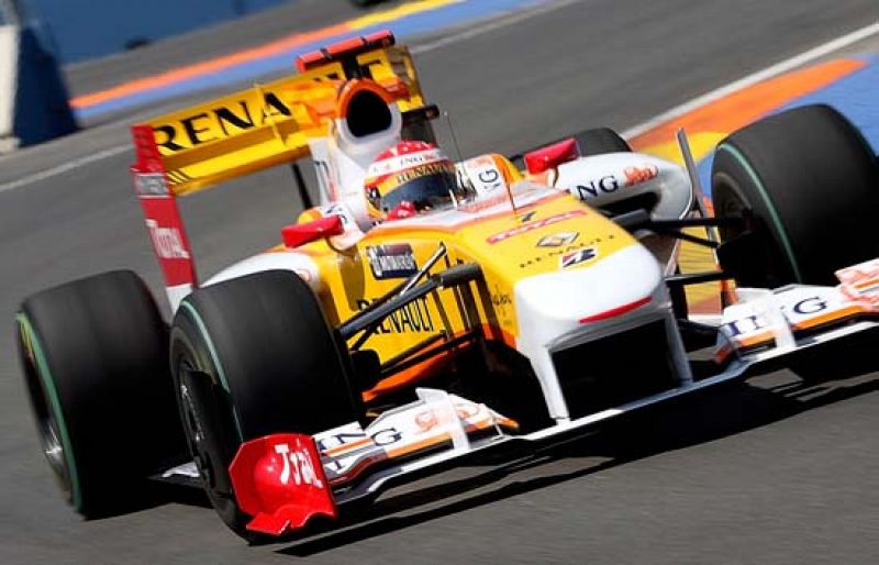 Fernando Alonso, primero en los libres de Valencia