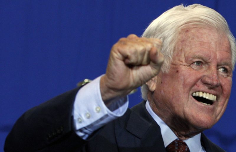 Muere a los 77 años el senador Ted Kennedy