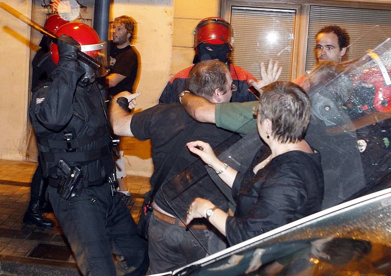 Incidentes en Guipúzcoa tras el recibimiento de la etarra recién liberada por Francia