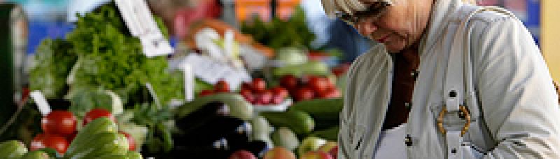 Los precios moderan su caída y la inflación armonizada en agosto se sitúa en el -0,8%