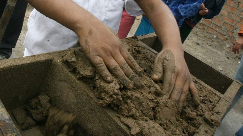 En Portada. Perú. Menores. Trabajar para sobrevivir