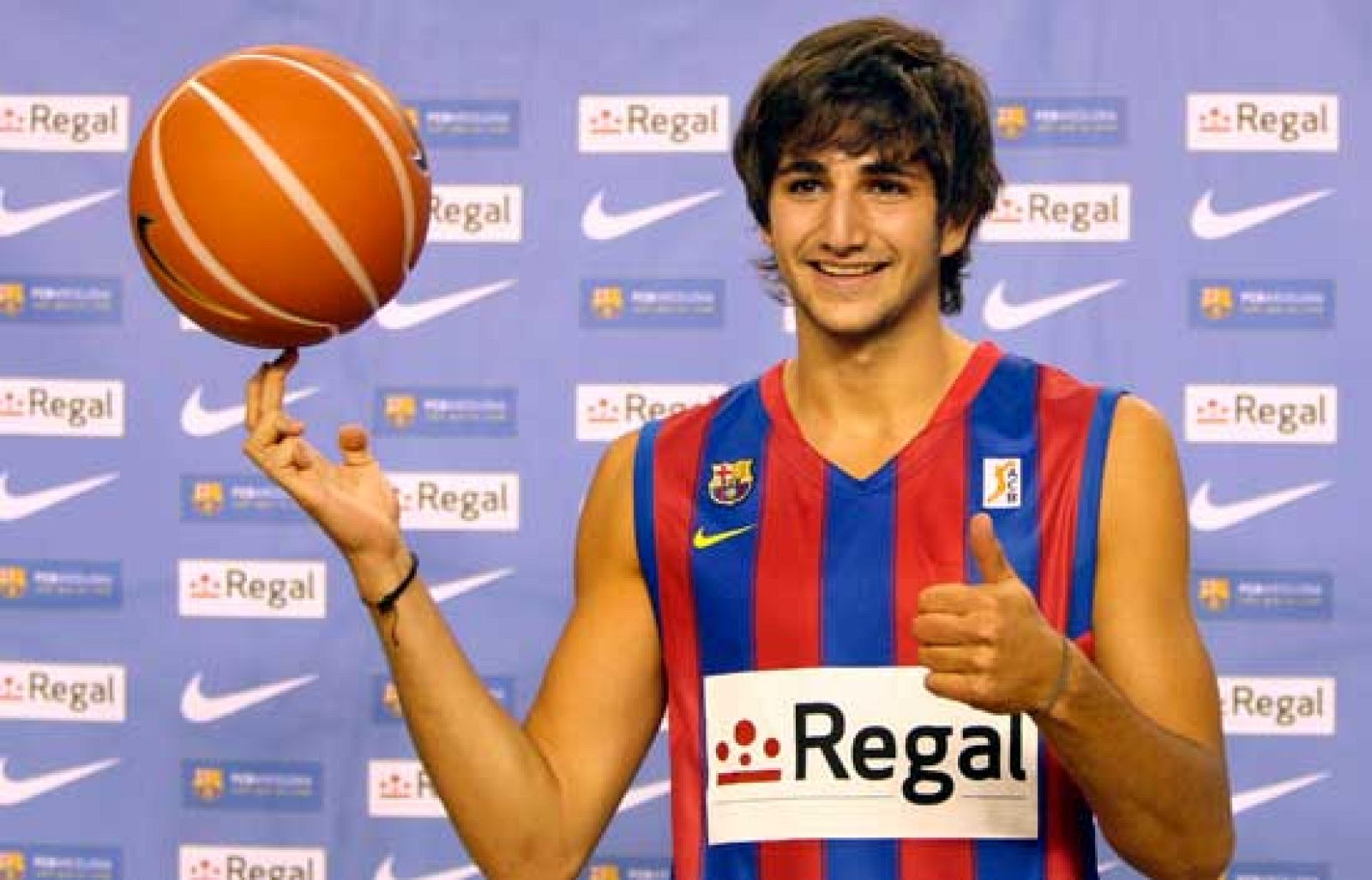 Ricky, nuevo jugador blaugrana - Baloncesto en RTVE | Ver
