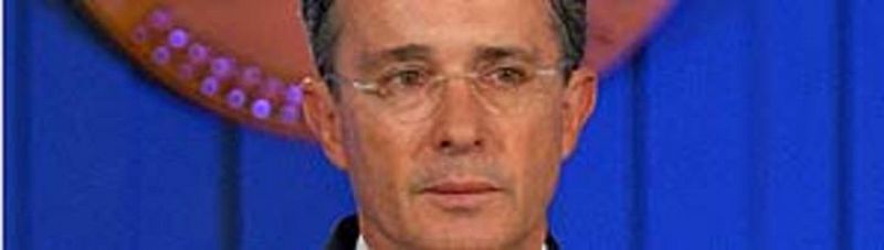 El Congreso colombiano aprueba el referendo que permite a Uribe optar a una segunda reelección