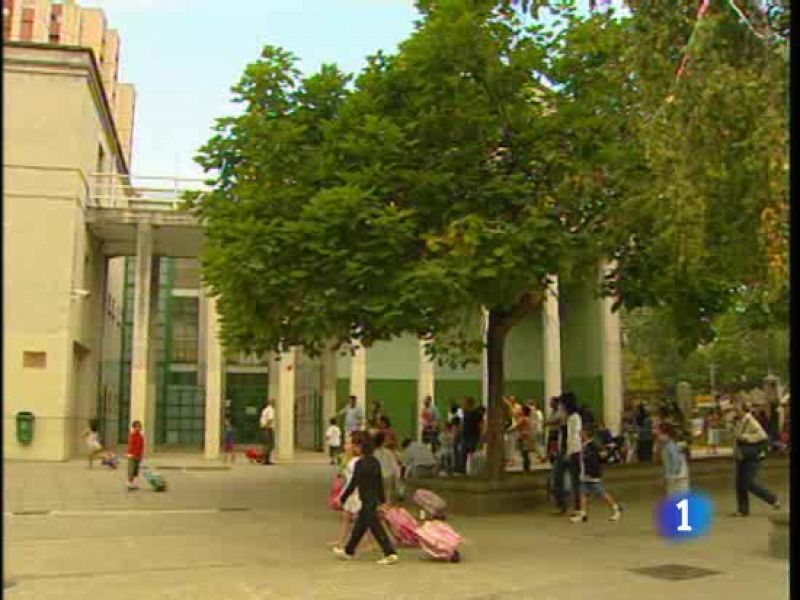 Comienza en Navarra el curso escolar escalonado para 33.000 alumnos pendientes de la gripe A