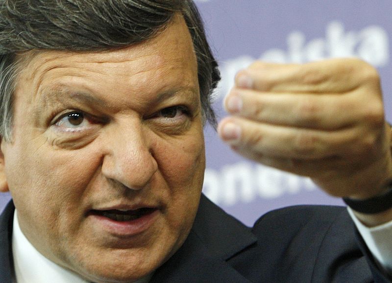 Barroso trata de ganarse a la Eurocámara apelando a una "Europa ambiciosa"