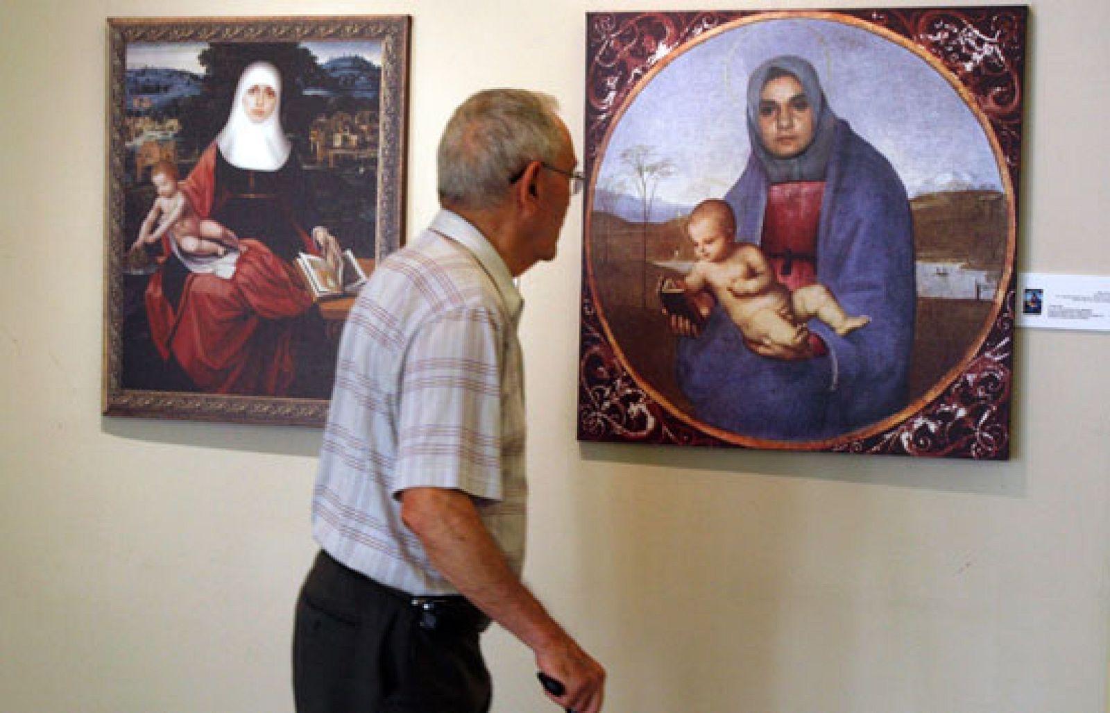 Cuadros de la Virgen María con cara de terroristas | Ver