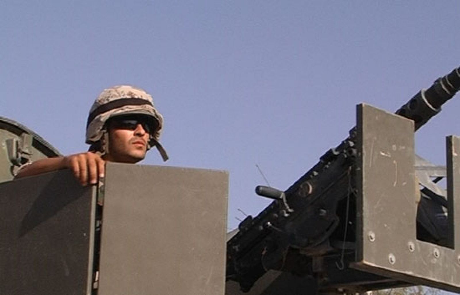 La ministra de Defensa insiste en que es fundamental evitar bajas civiles en Afganistán | Ver