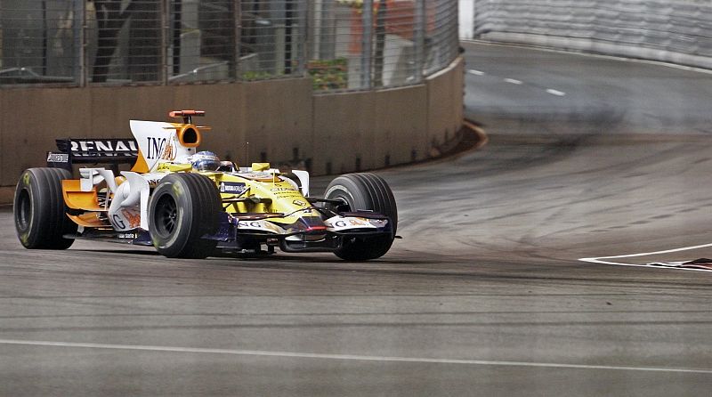 La FIA acusa a Renault de haber amañado el GP de Singapur en 2008