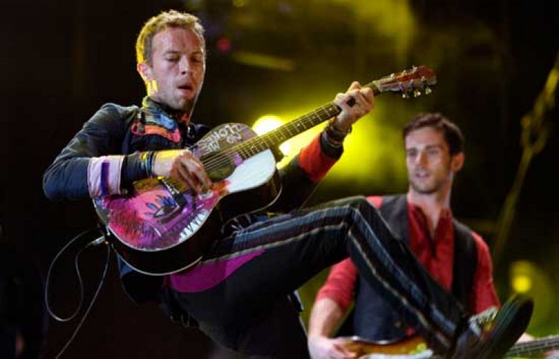 Unos 65.000 seguidores asisten en Barcelona al concierto de Coldplay