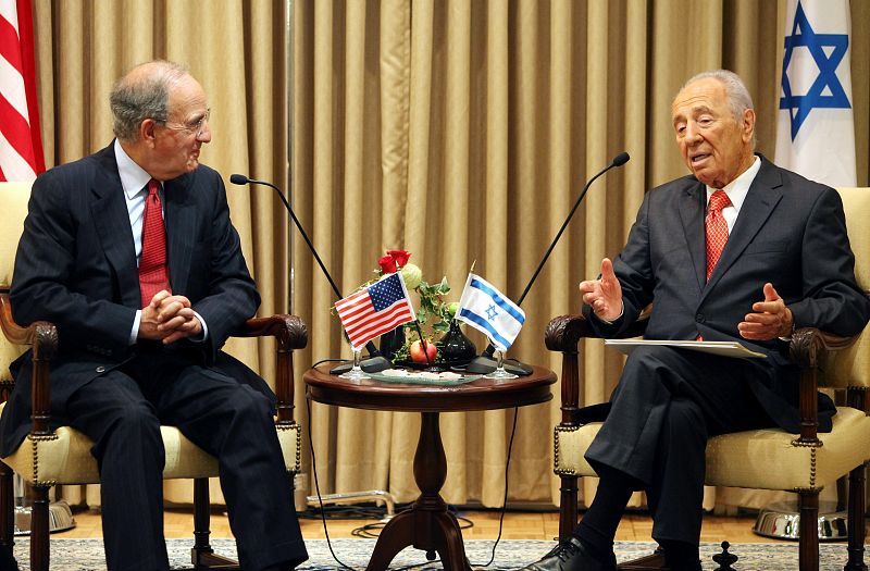 Israel y EE.UU. piden retomar este mes el diálogo de paz con los palestinos