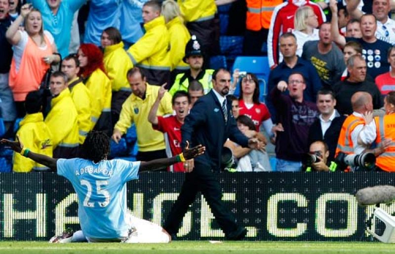 Adebayor podría ser sancionado con tres partidos