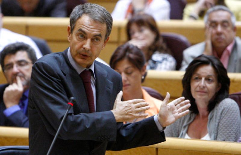 Zapatero defiende la subida de impuestos para cumplir con la exigencia presupuestaria de la UE