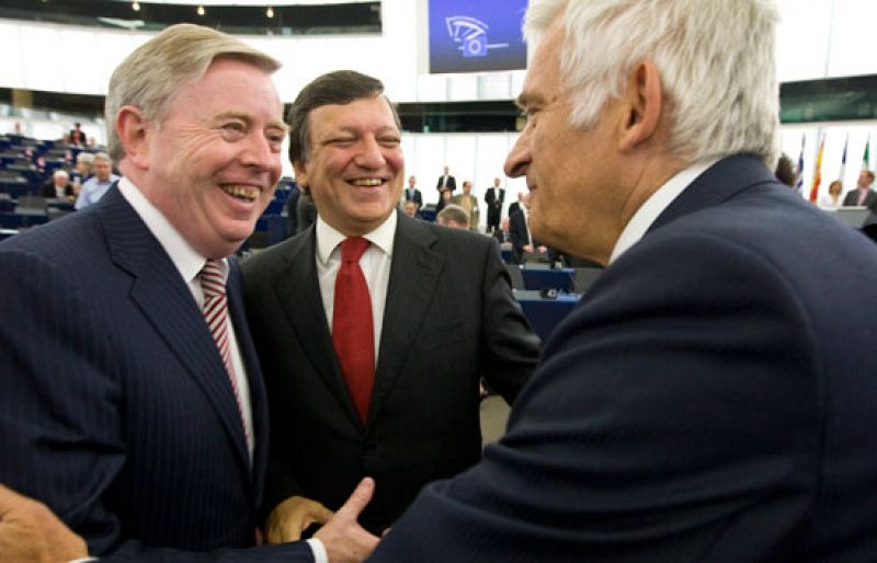 Barroso recibe el espaldarazo de la Eurocámara al ser reelegido por mayoría absoluta