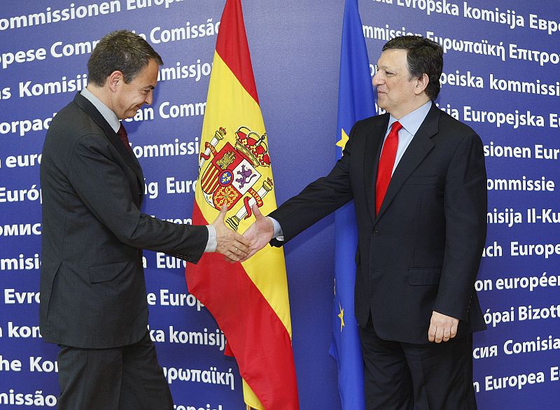 Los socialistas españoles, claves en la mayoría absoluta de Barroso
