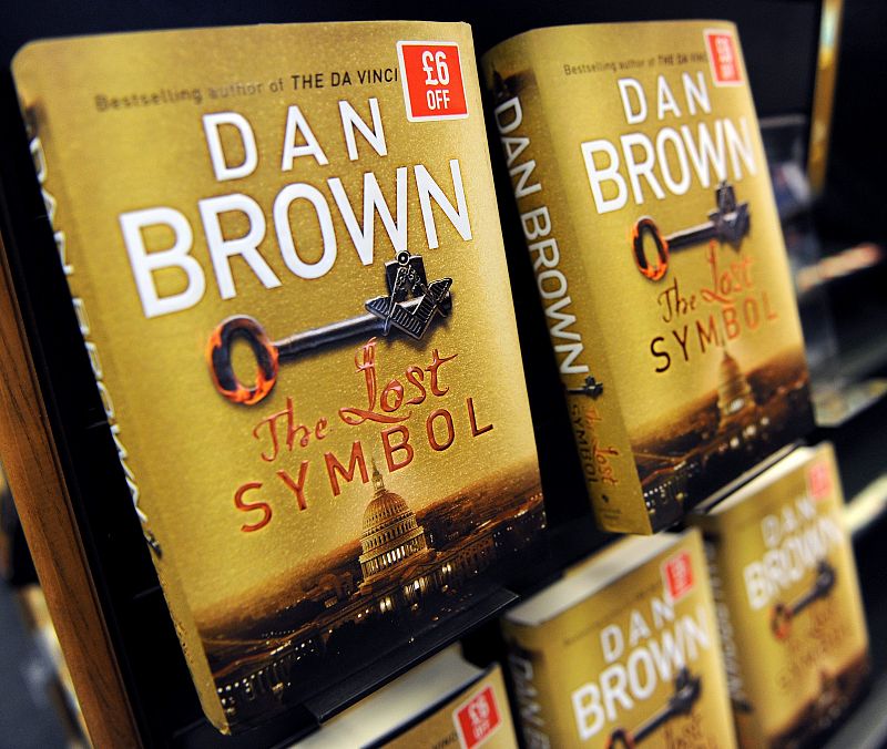 Dan Brown bate récords de ventas con 'El símbolo perdido' en EE.UU. y Reino Unido