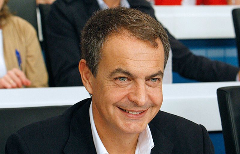 Zapatero promete que van a contribuir más los que tienen más capacidad para hacerlo