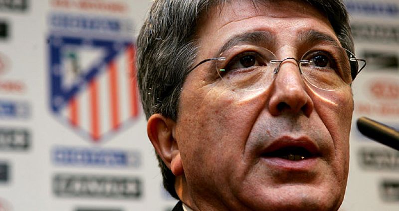 Cerezo: "No nos planteamos cambiar de técnico"