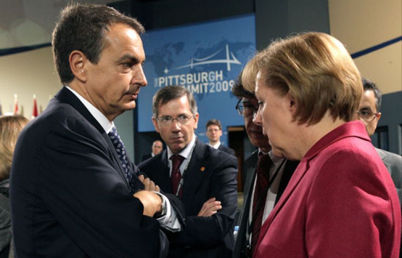 Merkel se compromete con Zapatero en buscar juntos una solución para la planta de Figueruelas