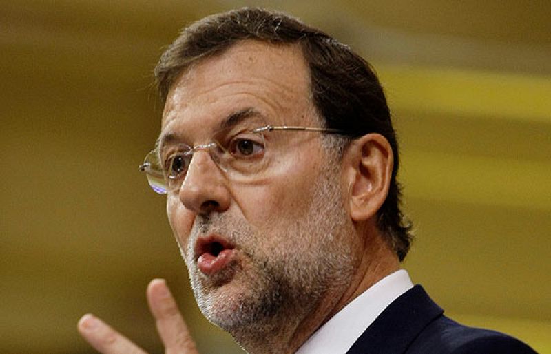 Rajoy cree que los presupuestos de 2010 traerán "más déficit, más paro y más impuestos"