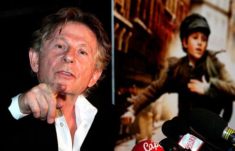 Polonia y Francia piden la liberación de Polanski y Suiza dice que la única solución era arrestarle