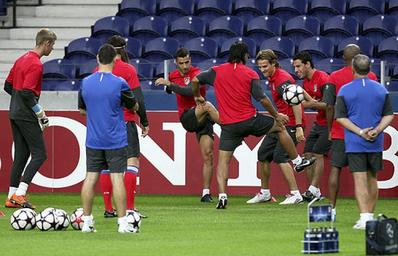 El Atlético visita Oporto con la necesidad de ganar