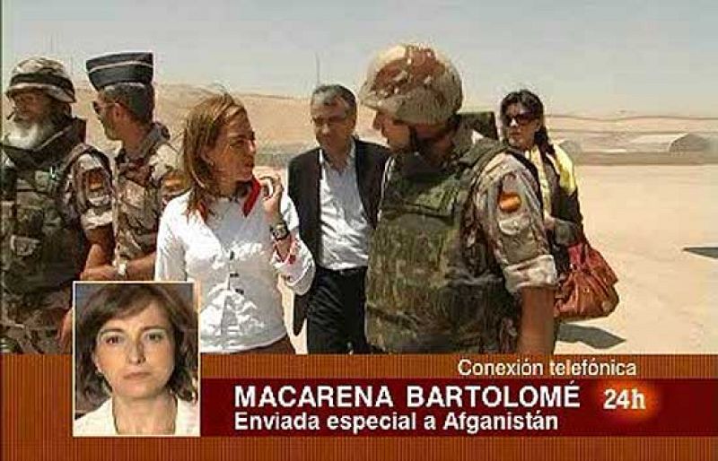 Chacón aterriza por sorpresa en Kabul para presidir la toma de mando de España del aeropuerto