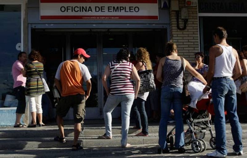 España tardará más en salir de la crisis y el desempleo superará el 20% en 2010
